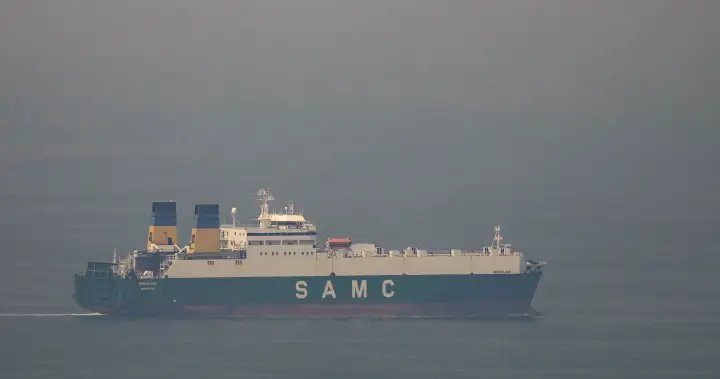 Iran vows to ‘completely’ close Strait of Hormuz if U.S. hits power plants – National