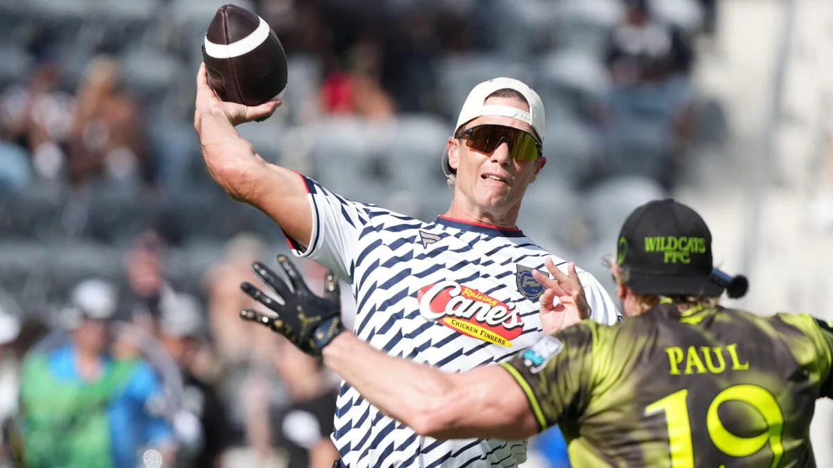 NFL announces plans to develop a professional flag football league for men and women