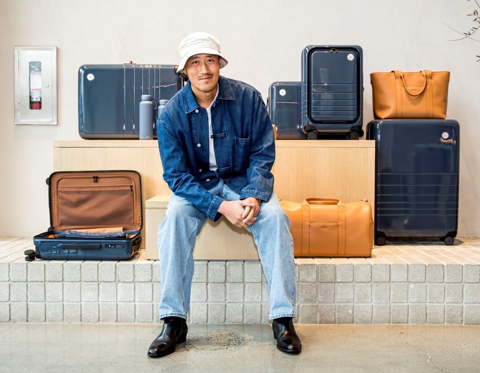 B.C. retailers aim to bolster e-commerce as national data shows decline