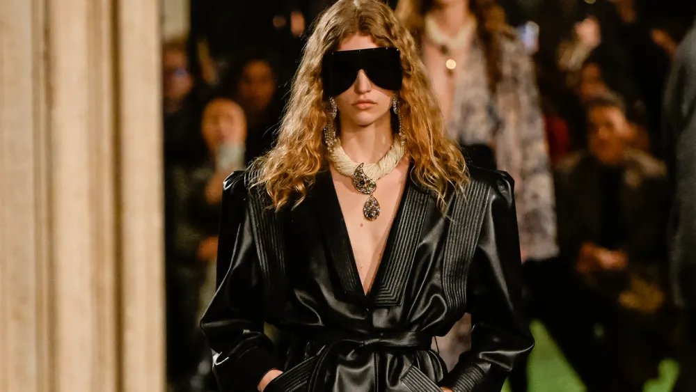 Valentino Fall 2026 Ready-to-Wear Runway, Fashion Show & Collection Review