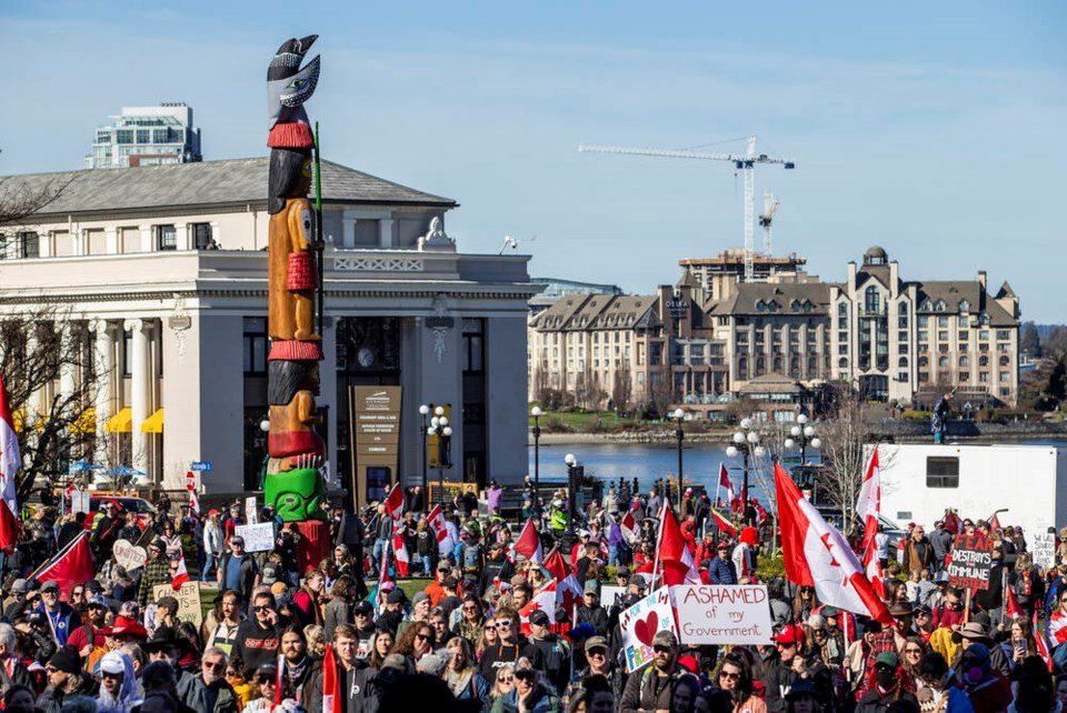 Mario Canseco: Canadians still divided over ‘freedom convoy’ four years later, poll finds