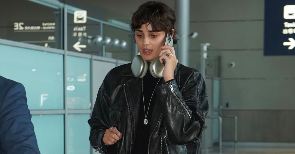 3 Flat-Shoe Trends Celebrities Are Wearing to the Airport in 2026