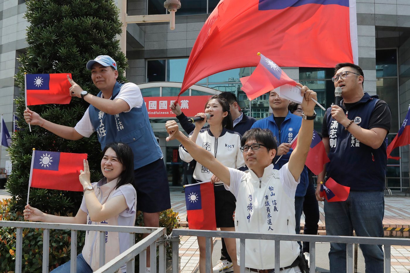 MPs question delay in Taiwan trade framework as diplomat says ball in cabinet’s court