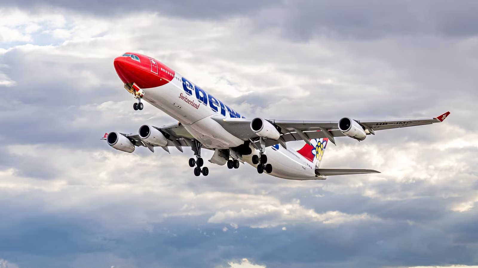 This Long-Haul Airline Abruptly Cancels All Denver & Seattle Flights