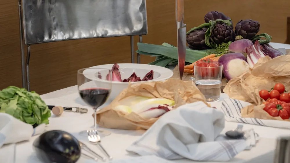 Stylish and Casual Tableware Made for Easy Entertaining