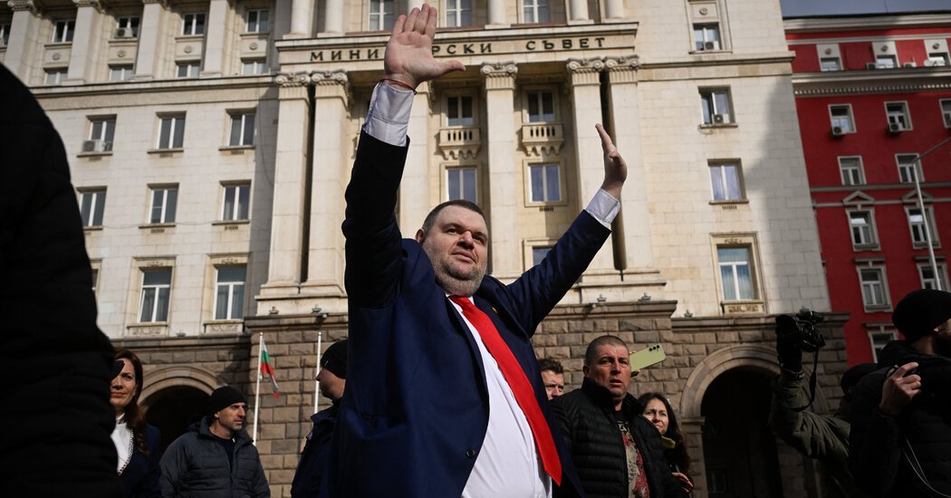 In Bulgaria, a New Government Challenges an Old Puppet Master
