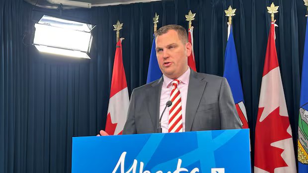 Alberta gov’t wants businesses to register provincially before hiring foreign workers