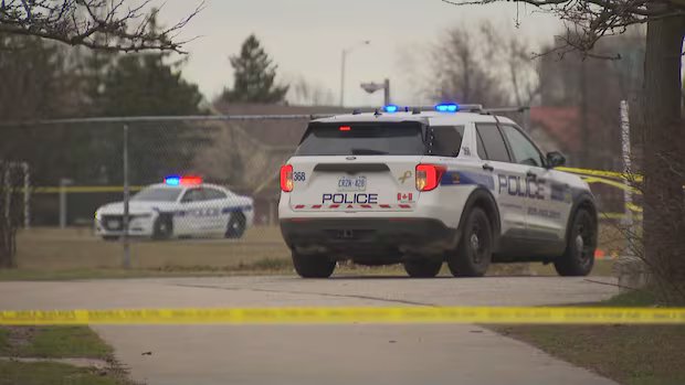 2 dead following shooting in Brampton schoolyard, Peel police say