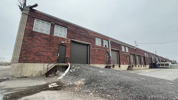 CBC investigation finds numerous Montreal exporters sent stolen vehicles overseas