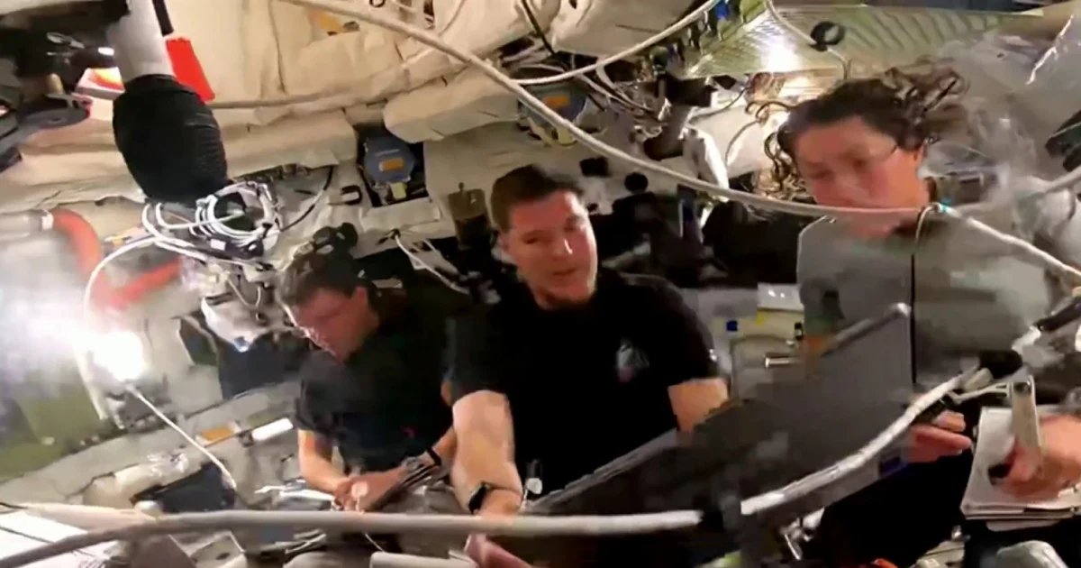 Artemis II astronauts set to return home 