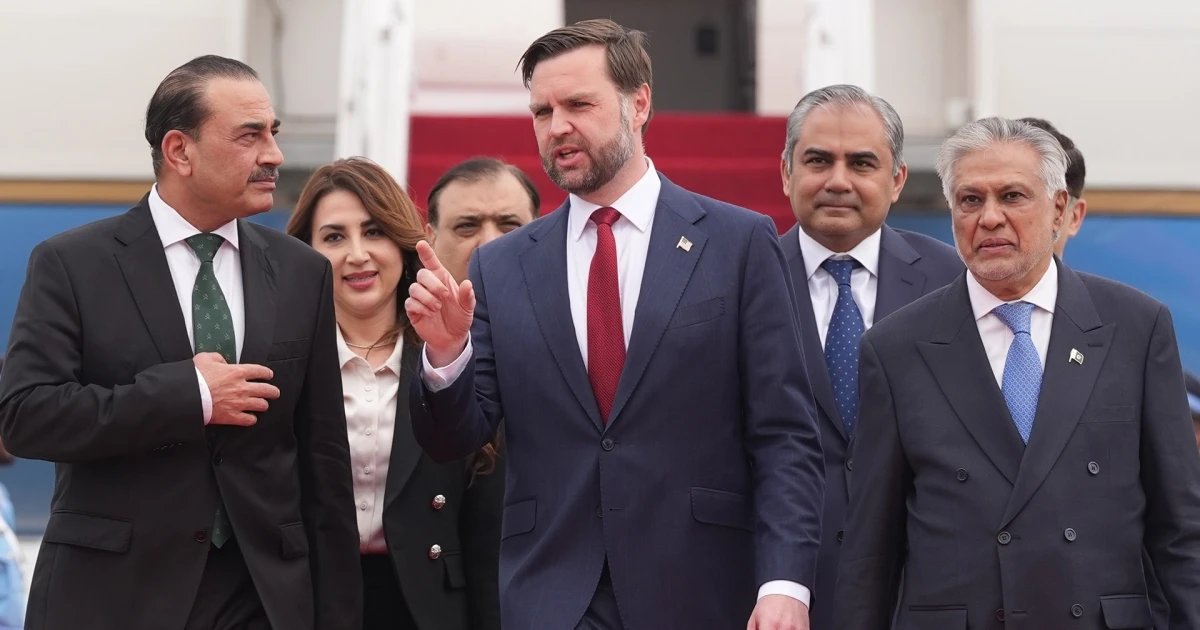 VP Vance Arrives in Pakistan for Peace Talks Between US and Iran