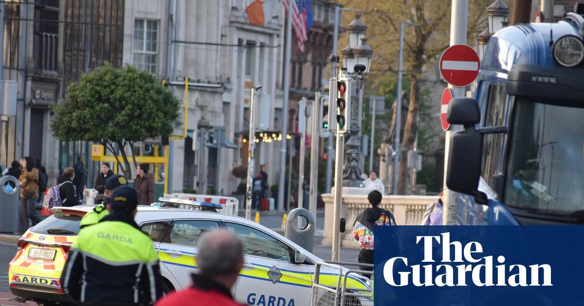 Irish police clear Dublin blockade staged by fuel price protesters | Ireland