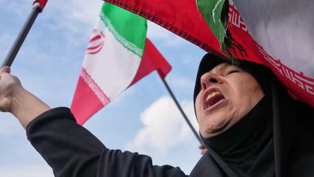 Sask. Iranians deal with fear, guilt over distance from family as war rages on