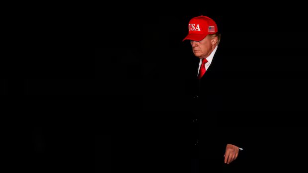 Trump issues multiple permits for pipelines transporting oil between Canada and U.S.