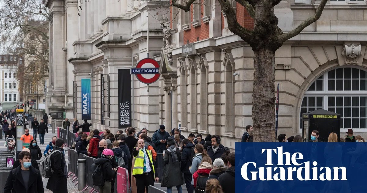 UK’s Covid vaccine programme must rebuild trust before next pandemic strikes, inquiry warns | Covid inquiry