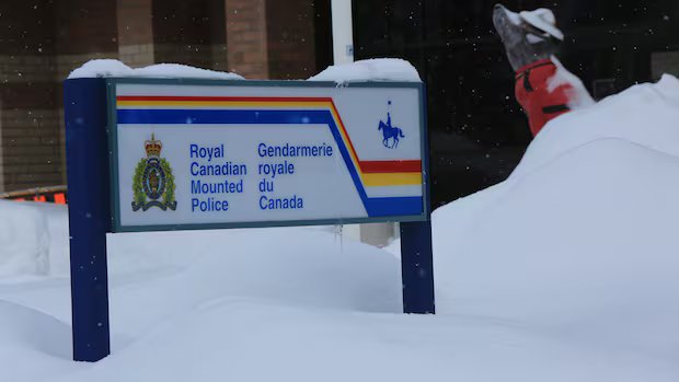 RCMP officer failed to find gun during search of youth being placed in Thompson detachment cell