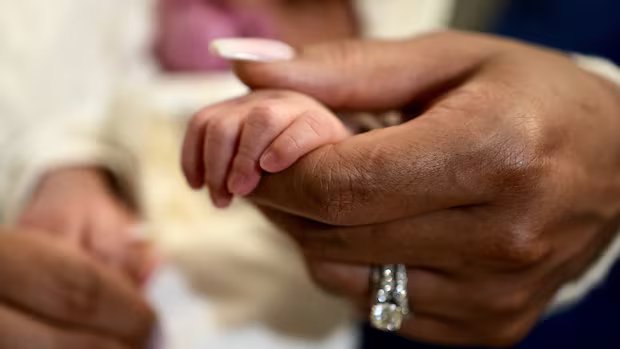 Court weighs overturning rule blocking birth alert class action from suing 49 children’s aid societies