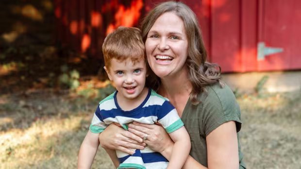 ‘He’s going to be stuck’: Guelph, Ont., family struggles to afford speech therapy for 4-year-old son