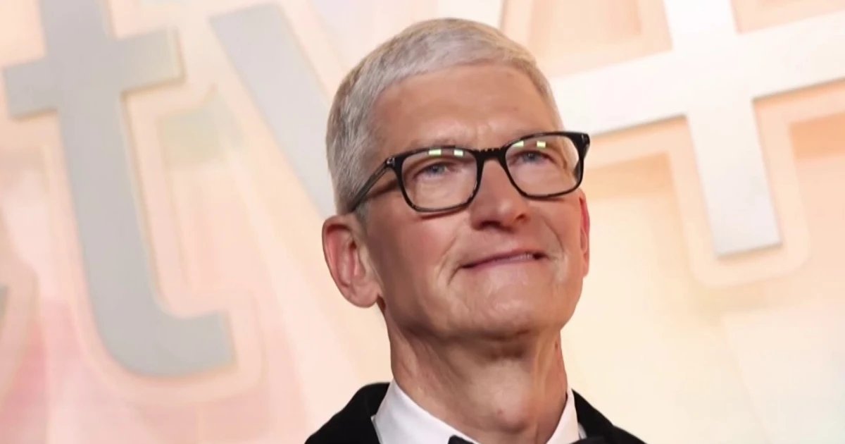 Apple announces Tim Cook to step aside as CEO