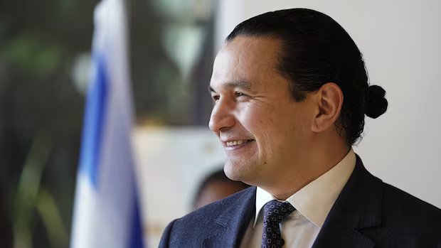 Days of time change ‘pretty much at the end’ in Manitoba, premier suggests