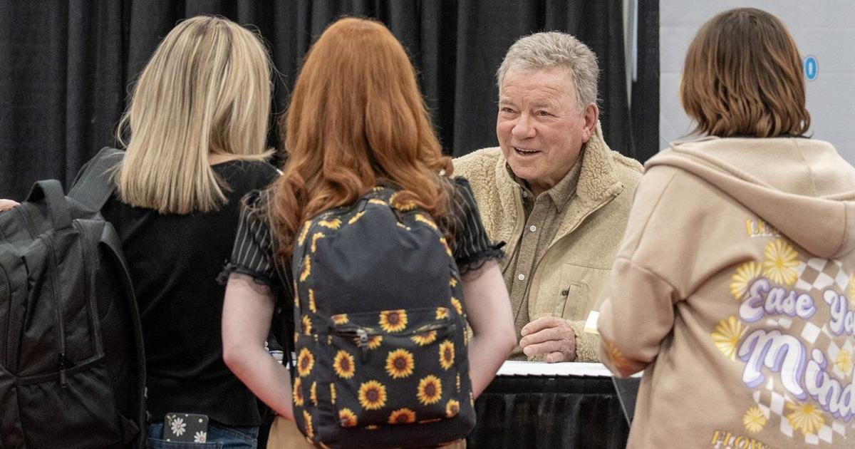 Famed Canadian actor William Shatner recalls co-star hijinks in discussion with fans