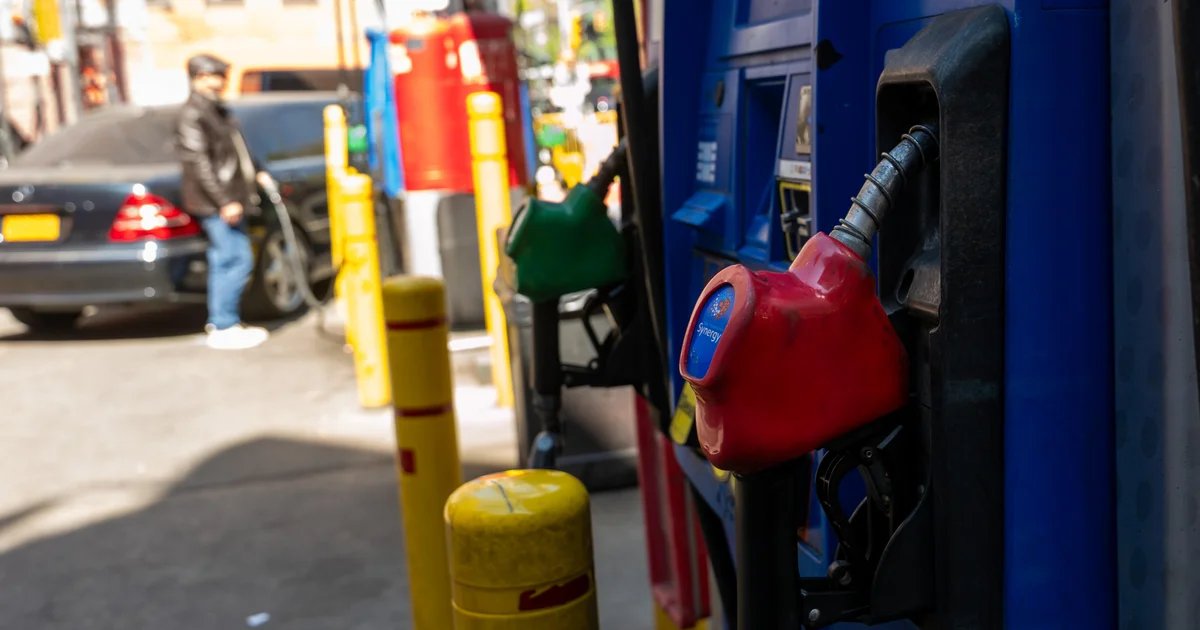 Gas prices jump to their highest level since start of Iran war