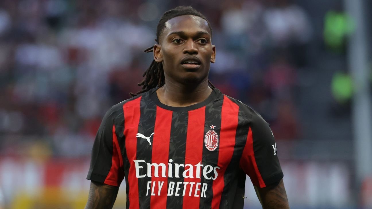 Transfer rumors, news: Rafael Leão could join Man United in player swap