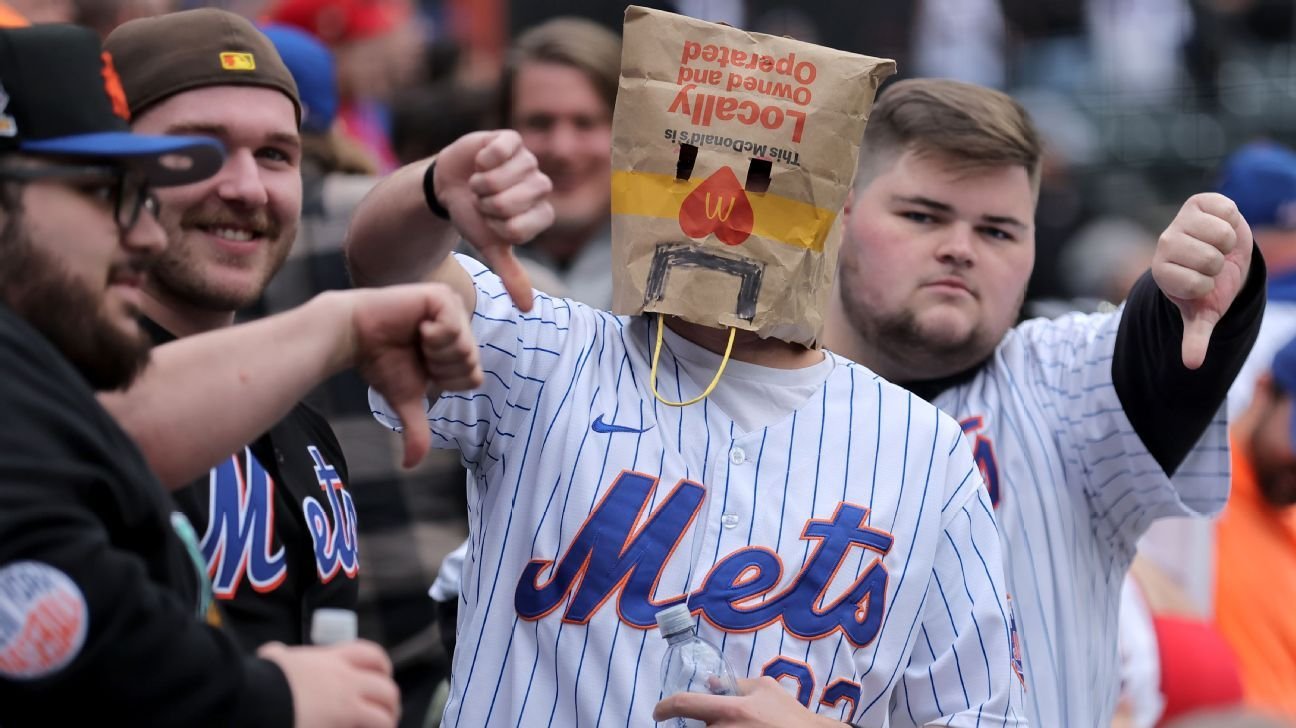 Woeful Mets lose again to finish April with MLB-worst 10-21 record