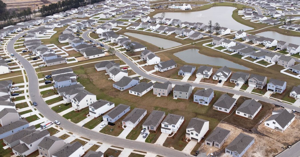 Live Updates: Warsh Nomination Advances Through Senate Committee