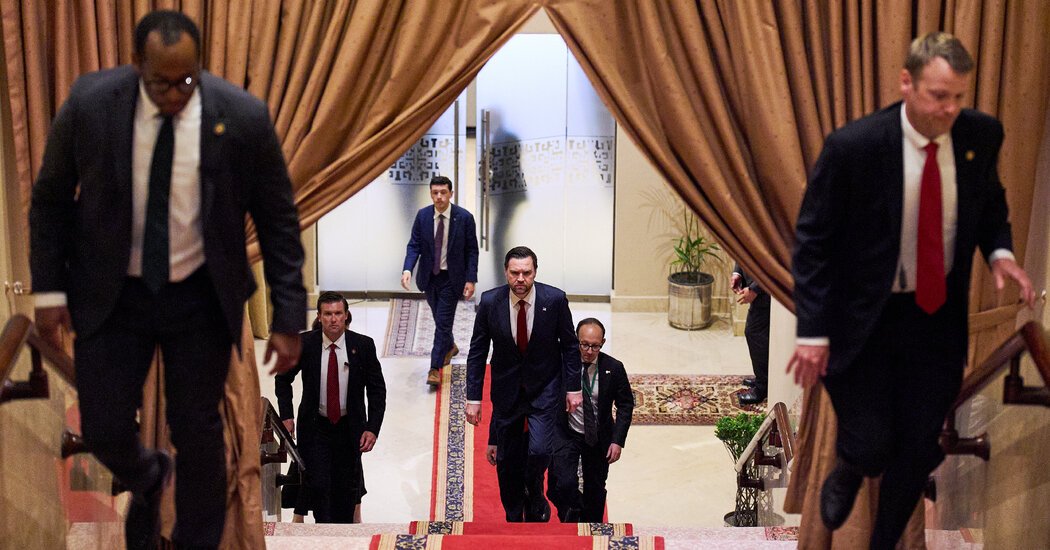 U.S. and Iran Talks Appear on Track to Resume Despite Mixed Messages