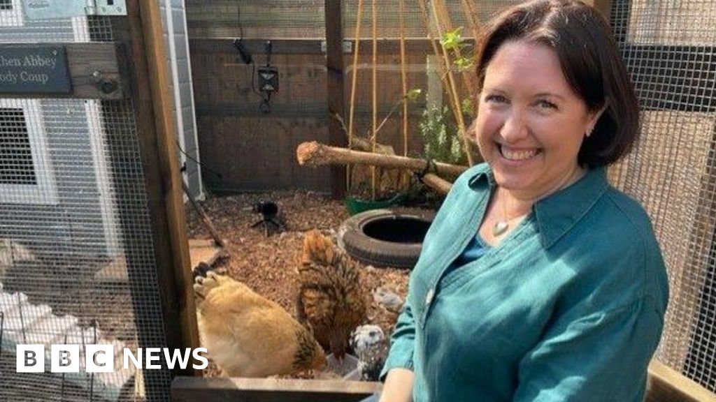 Bird flu vaccine trial against potential pandemic strain begins