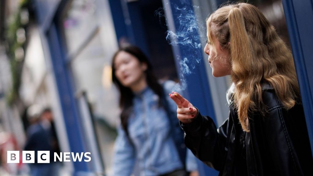 Smoking ban for people born after 2008 in the UK agreed