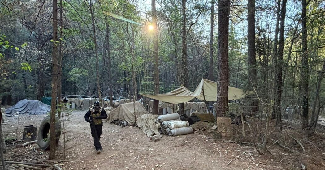 2 Americans Killed in Mexico Crash Were C.I.A. Members