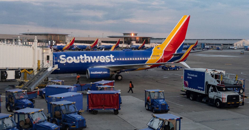 F.A.A. Investigates Close Call Between Southwest Planes in Nashville