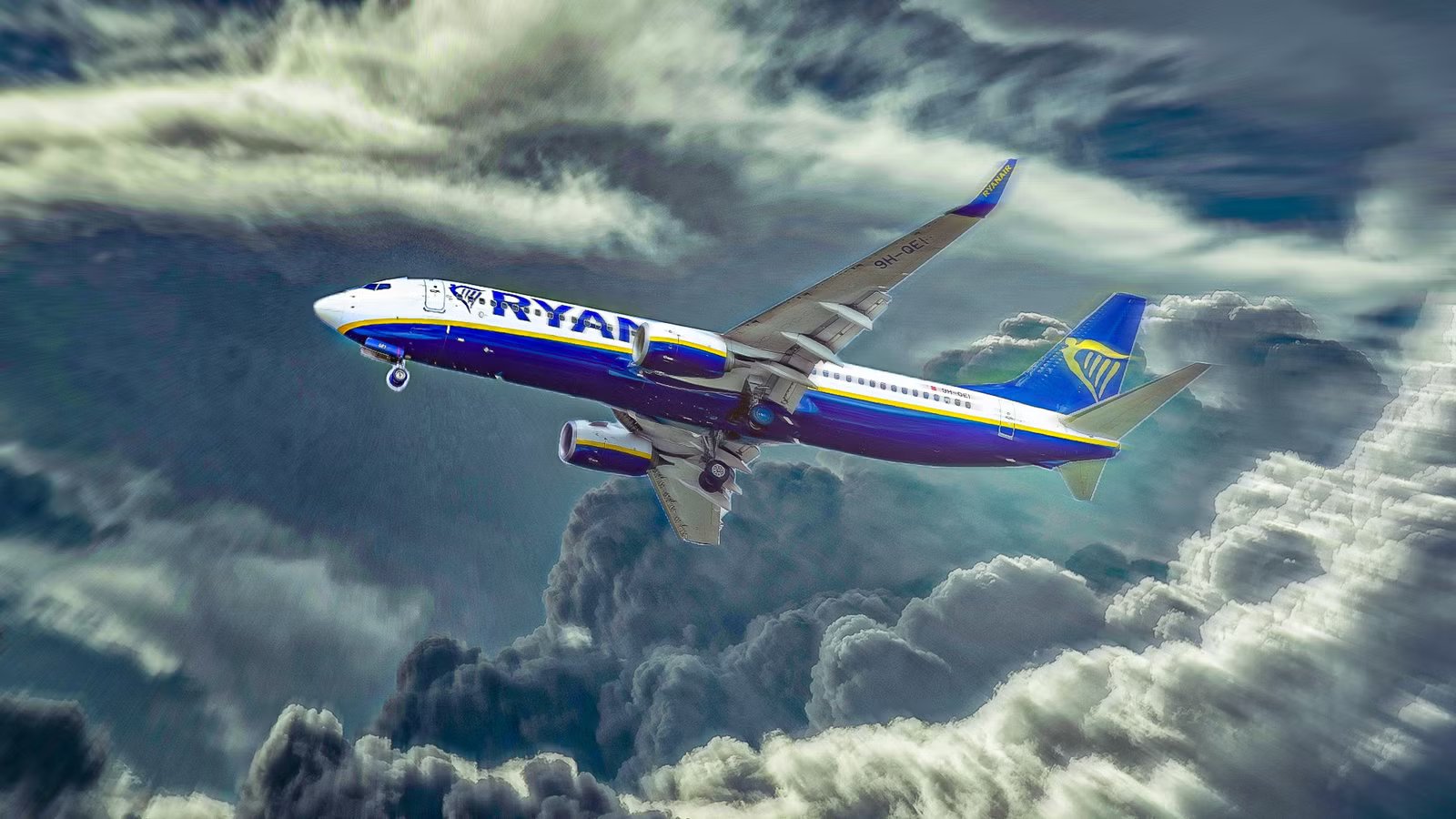 UK ‘Most Vulnerable’ To Fuel Shortages As Ryanair Boss Warns Of Summer Cancellations