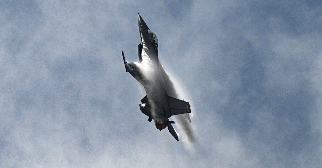 A Disputed Jet Deal and Pressure From the Trump Administration Shake Peru’s Government