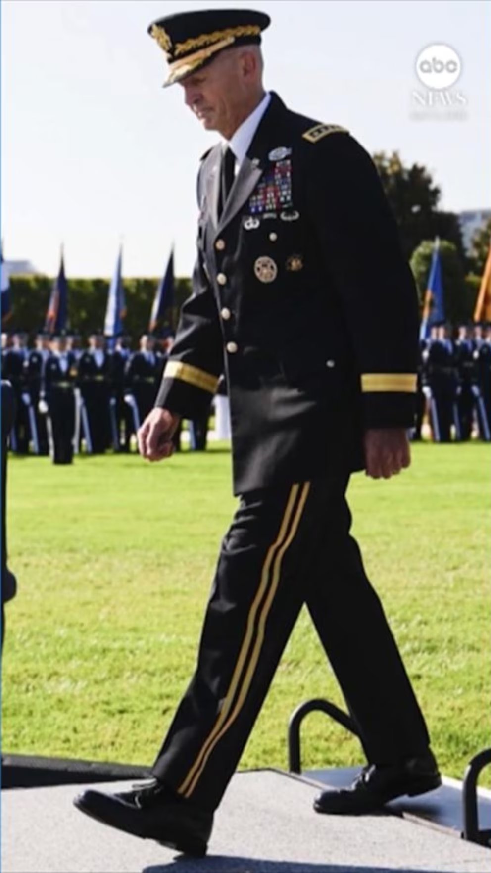 WATCH:  Secretary Hegseth ousts Army Chief of Staff General Randy George