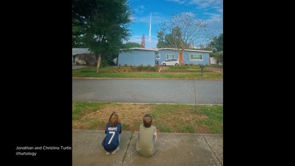 WATCH:  Orlando mom's photo of sons watching Artemis II launch captures hearts of millions