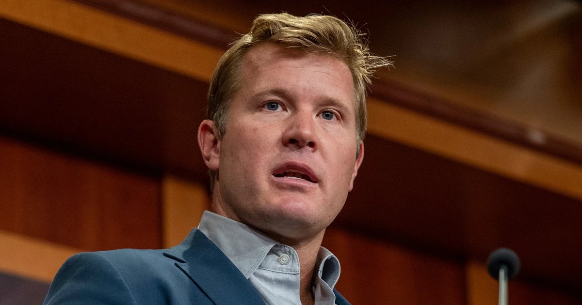 Tim Sheehy makes emergency landing in Montana field after engine failure