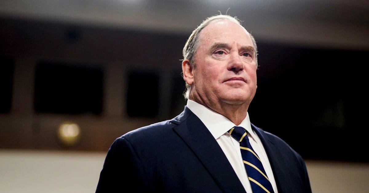 Navy Secretary John Phelan exits administration during Iran war