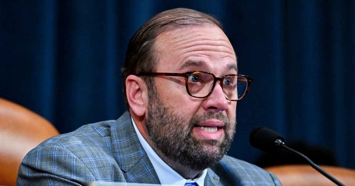 Hospital CEOs defend charging patients more at facilities