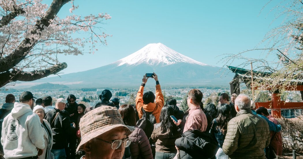 In Japan, the Fight Is on Against Unruly Tourists