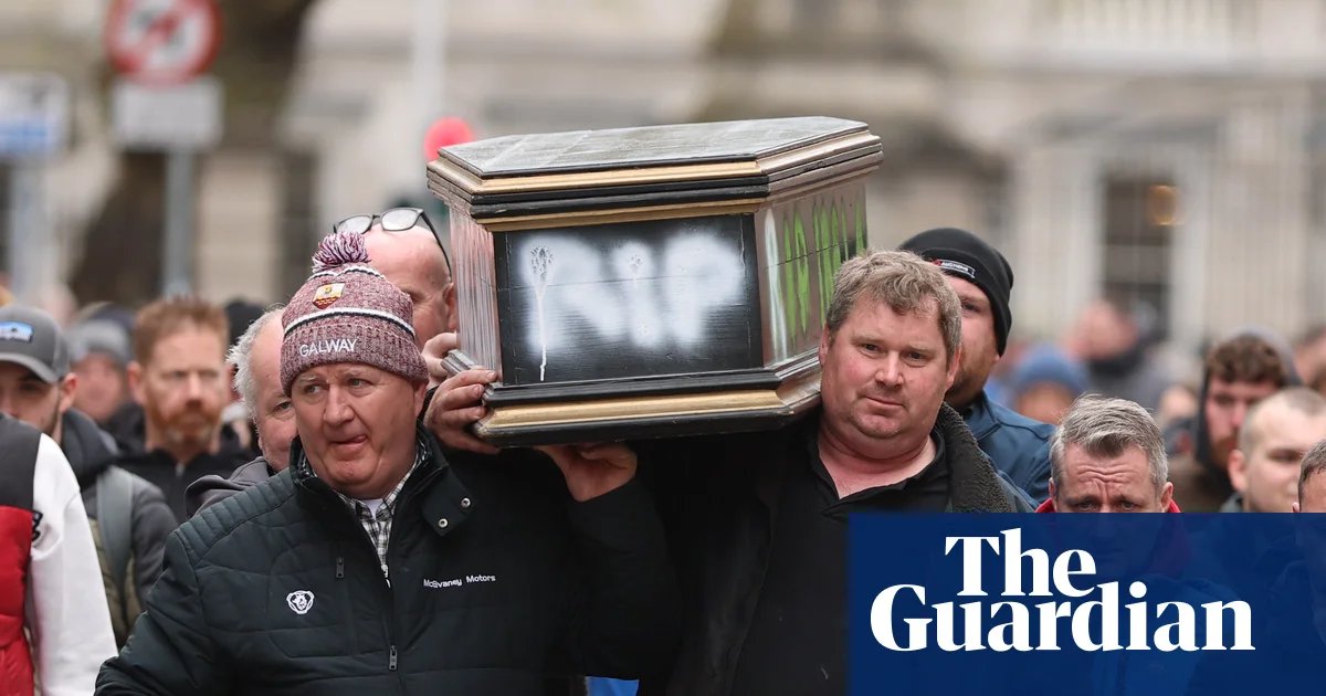 Fuel-price protests cause chaos in Ireland and spread to Norway | Ireland