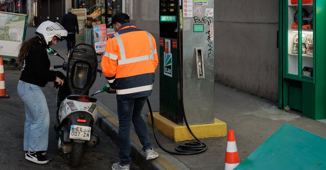 Rising Fuel Prices Could Force Excruciating Choices on Economic Policies