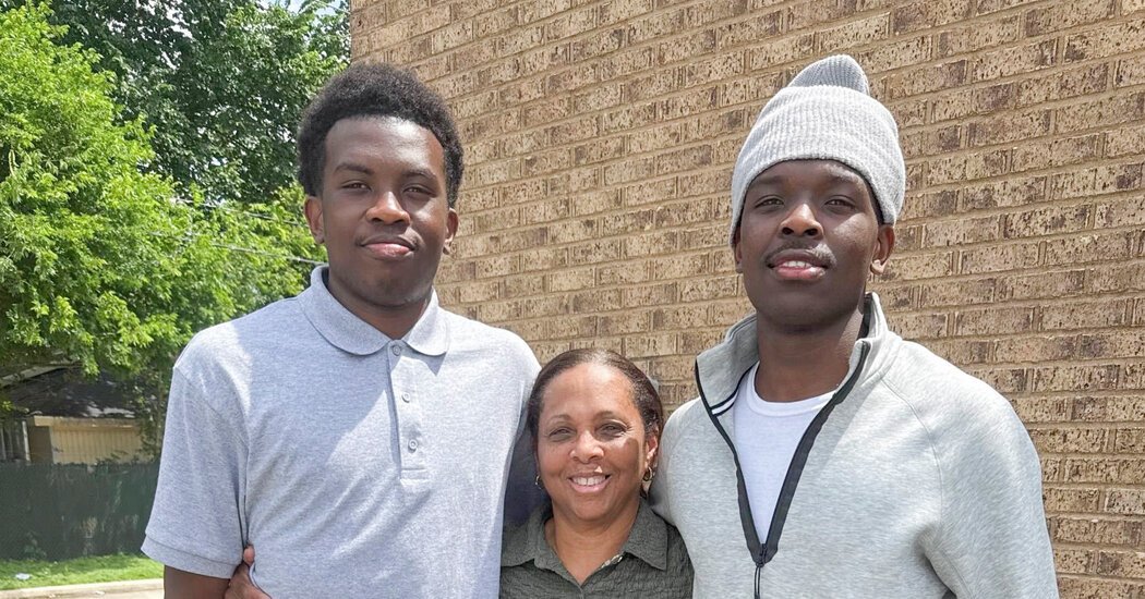 Two High Schoolers in Mississippi Are Released After Being Detained by ICE