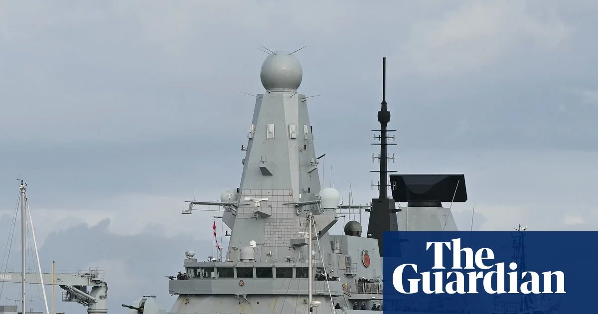 HMS Dragon docks in eastern Mediterranean after problems with water systems | Royal Navy
