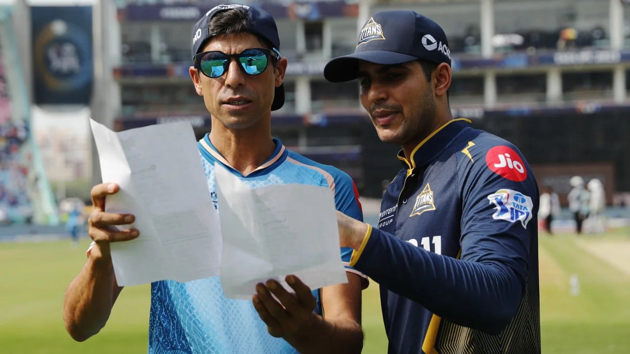 IPL 2026 – RCB vs GT – Jacob Bethell in for injured Phil Salt as RCB bowl, GT bring in Holder