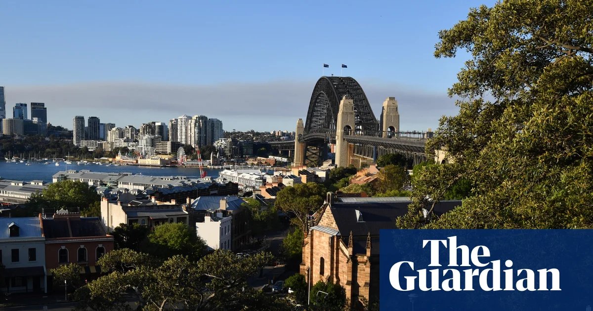 Calm weather forecast for most of Australia over Easter weekend while Bom watches for possible cyclone | Australia weather