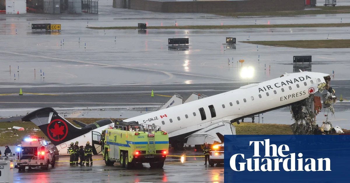LaGuardia firefighter heard ‘stop’ before crash but didn’t know who it was for, report says | New York