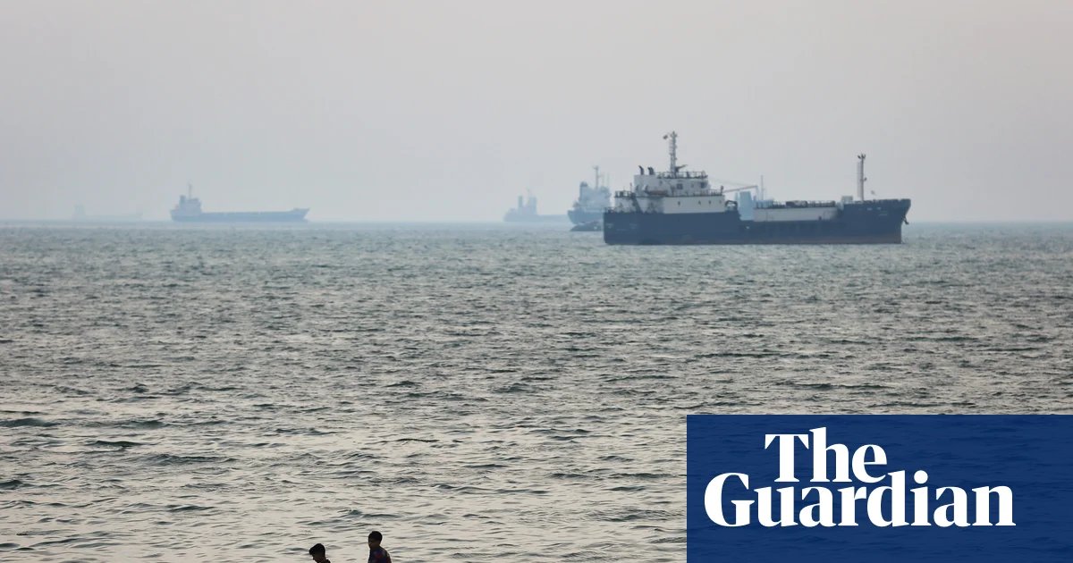 ‘Impossible’ to reopen strait of Hormuz amid ‘flagrant’ ceasefire breaches, Iran says | Strait of Hormuz